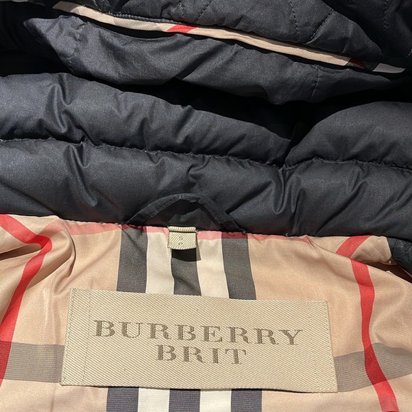 Authentic Burberry Brit down jacket size SP - Picture 8 of 10